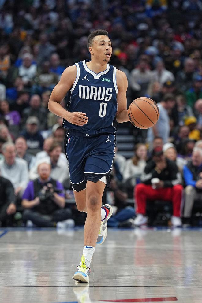 独行侠一年合同续约埃克萨姆沃格尔进教练组辅佐基德